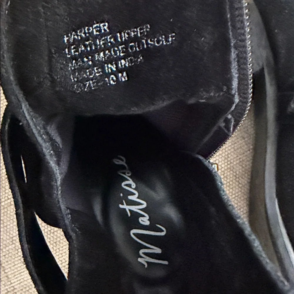 Anthropologie Matisse Harper black suede leather ankle boots “tulip collar”